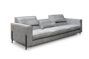 Nr. 1 / Sofa oder Ecke / in Stoff oder Leder / ab 1728 €